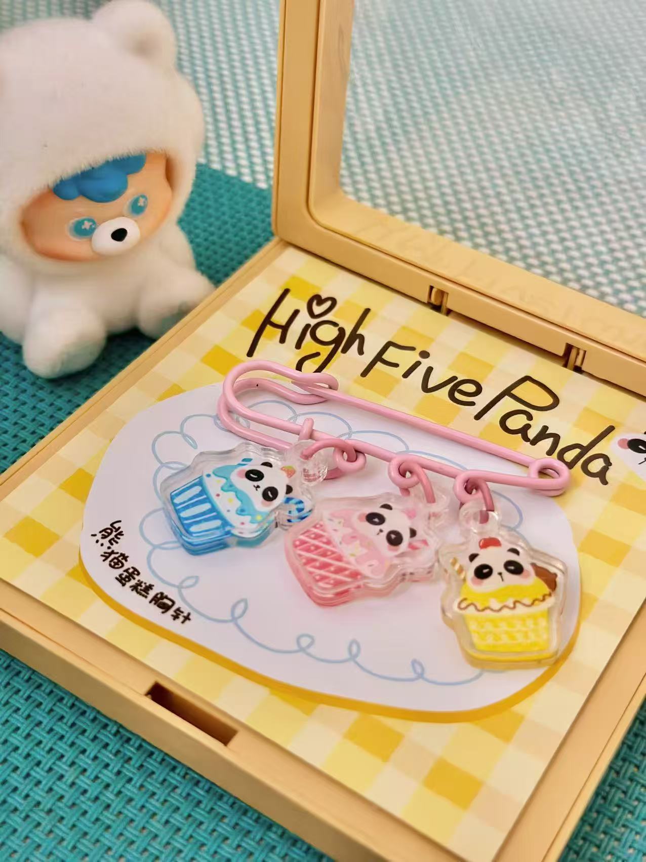 팬더 컵케이크 브로치
