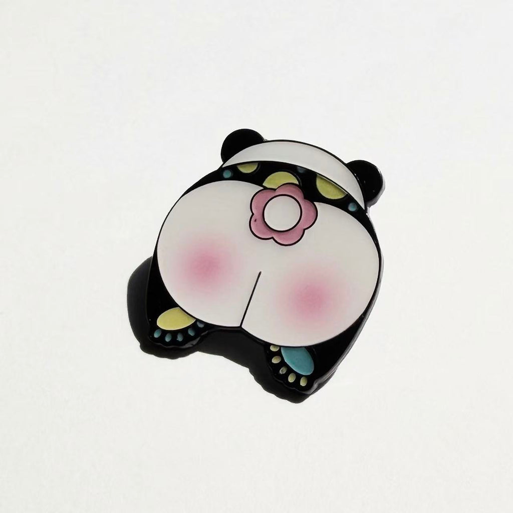 パンダのおしりメタルピンバッジ